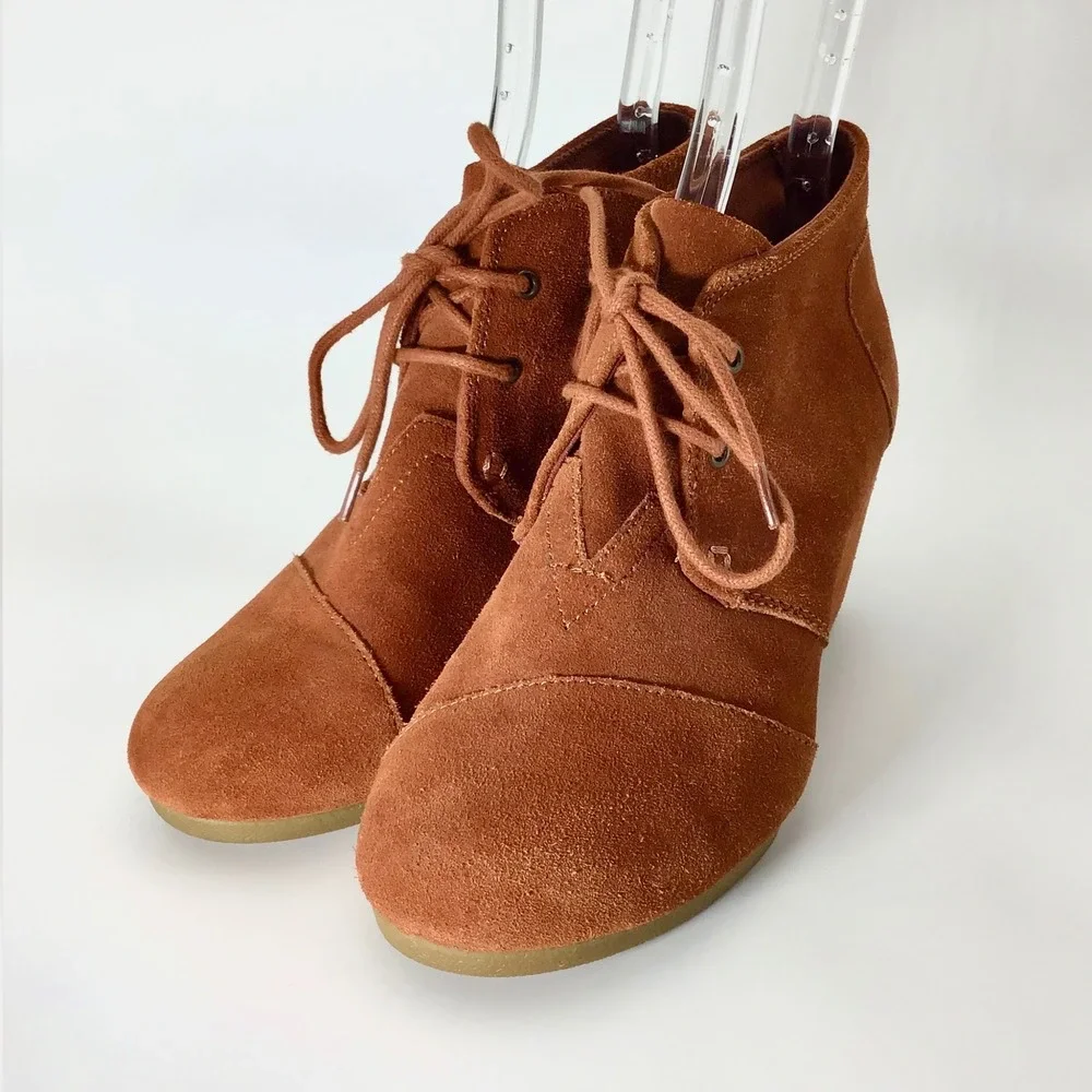 Toms Kala Rust Brown Lace Up‎ Suede Wedge Heels Ankle Boot Booties Women's 7.5
